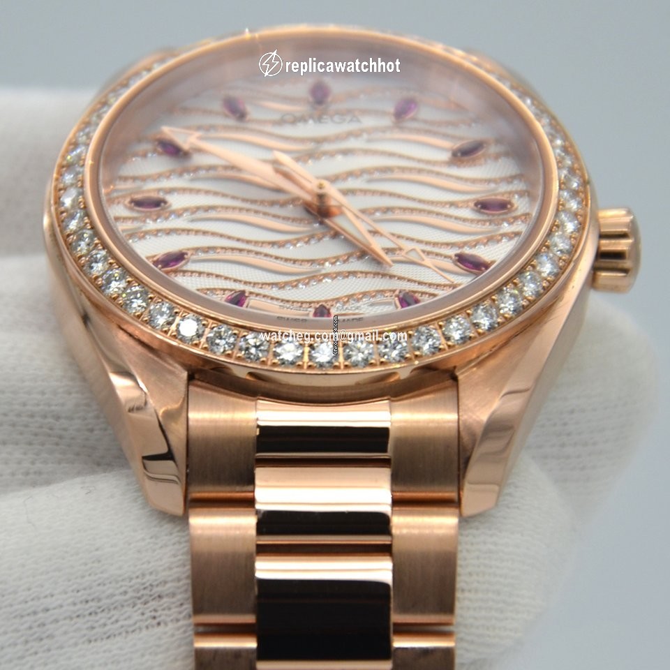 Omega Seamaster Aqua Terra Womens watch Automatic Rose gold 220.55.34.20.99.004 3