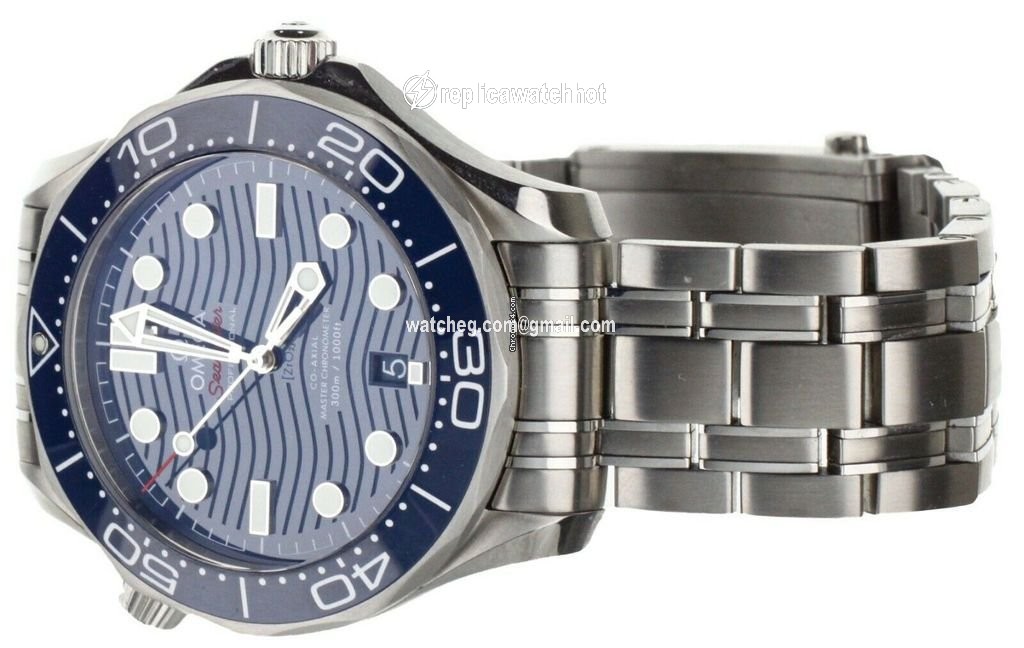 Omega Seamaster Diver 300 M Mens watch Unisex Automatic Steel 21030422003001 3