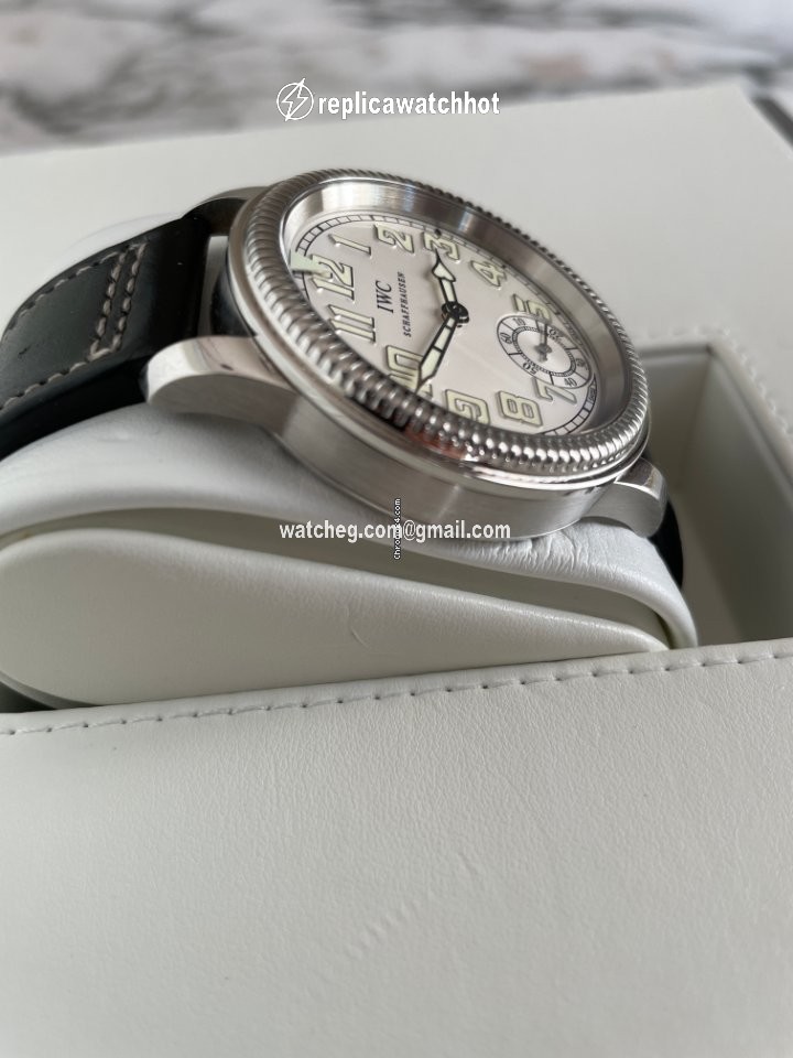 IWC Pilot Mens watch Unisex Manual winding Platinum IW325405 3