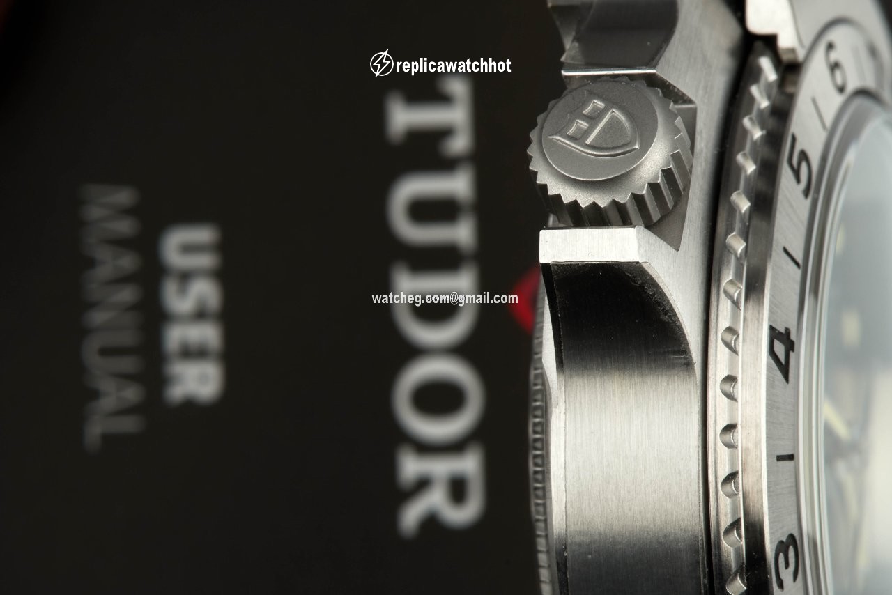 Tudor Black Bay Steel Mens watch Unisex Automatic Steel 70150-0001 3