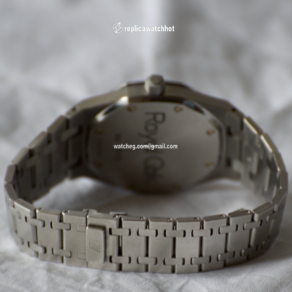 Audemars Piguet Royal Oak Mens watch Unisex Automatic Steel 14790ST l 3