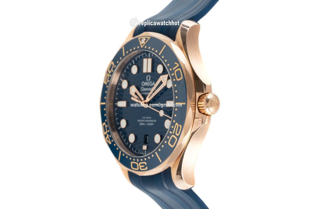 Omega Seamaster Diver 300 M Mens watch Unisex Automatic Red gold 210.62.42.20.03.001 3