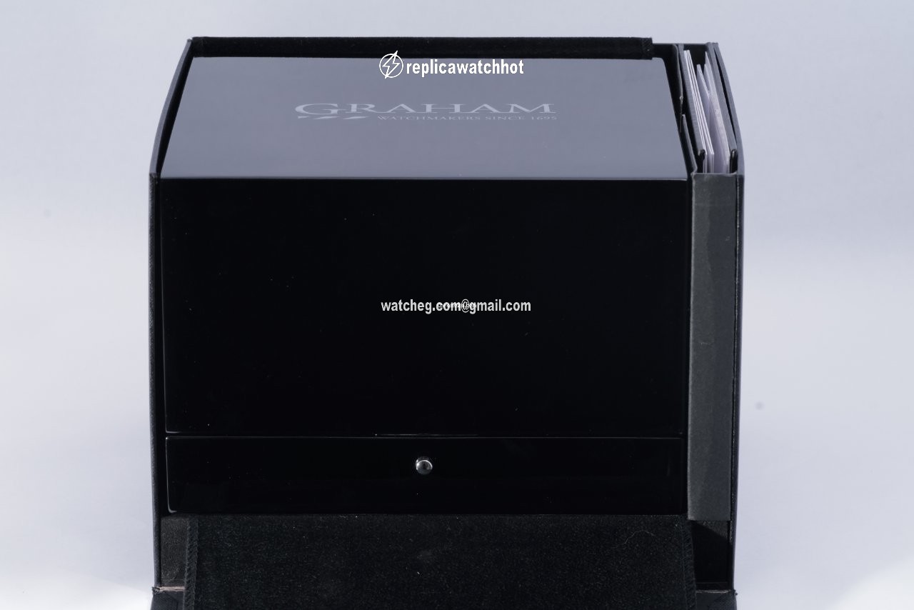 Graham Silverstone RS Mens watch Unisex Automatic Steel 2STAZ.B02A.C160H 3