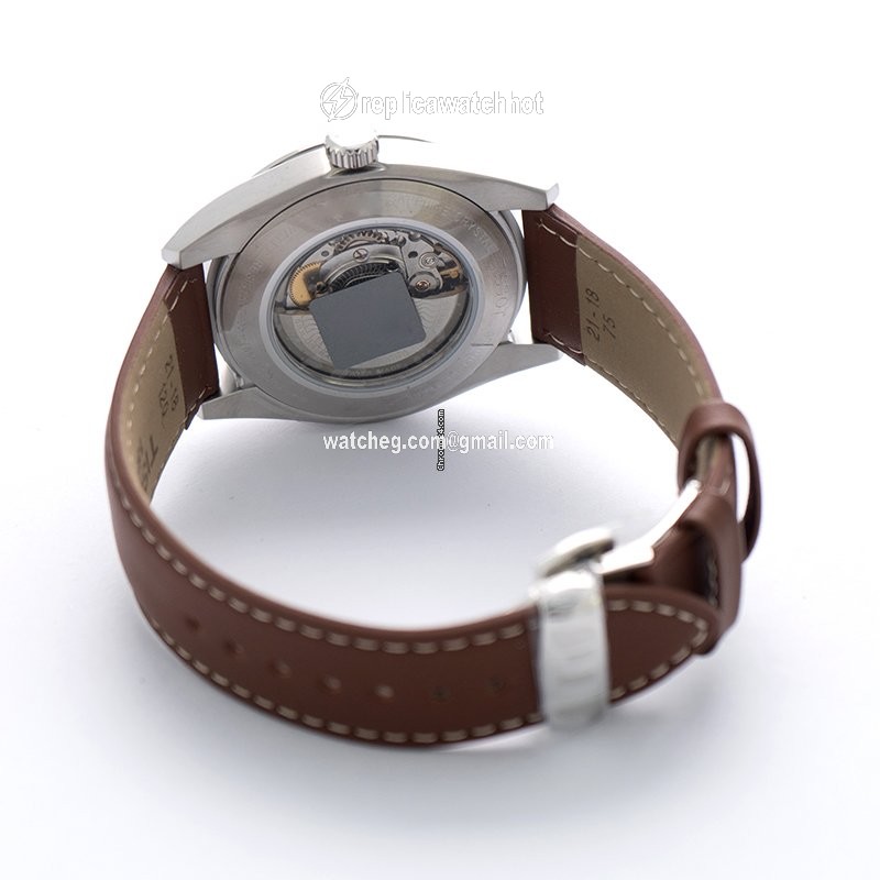 Tissot T-Classic Mens watch Unisex Automatic Steel T127.407.16.031.00 3