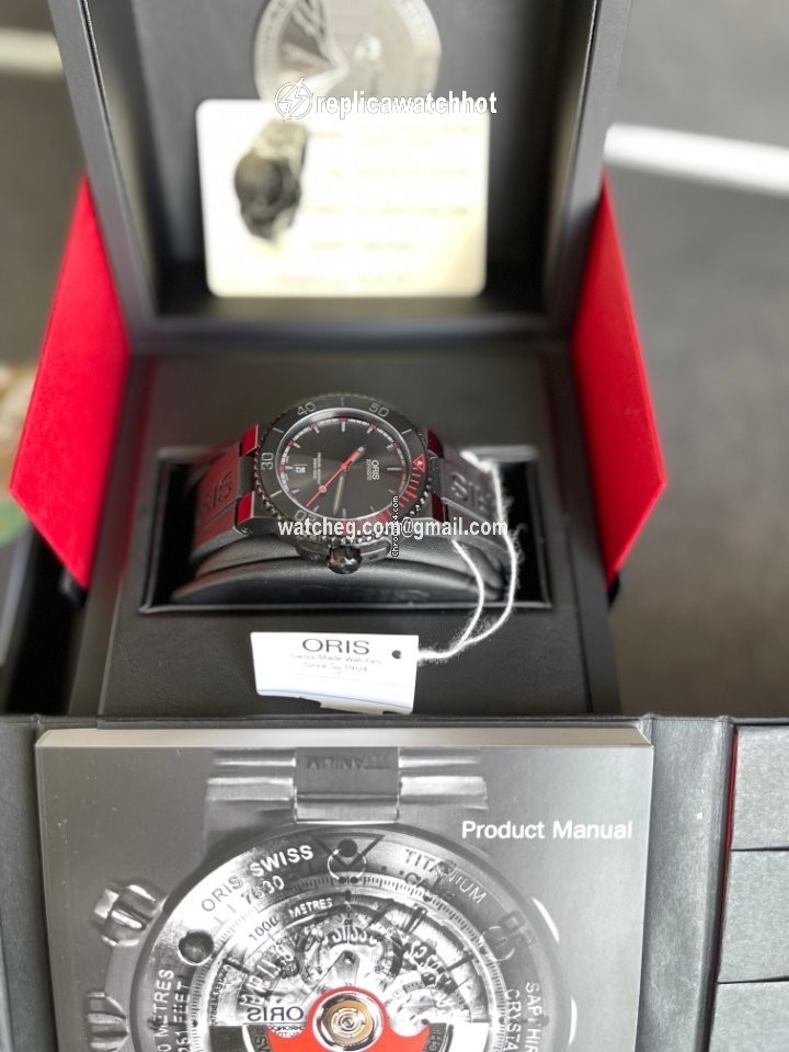 Oris El Hierro Limited Edition Mens watch Unisex Automatic Steel 01 733 7653 4783-Set RS 3