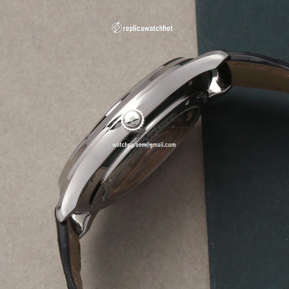 Jaeger-LeCoultre Master Ultra Thin Perpetual Mens watch Unisex Automatic Steel 130.84.70 3