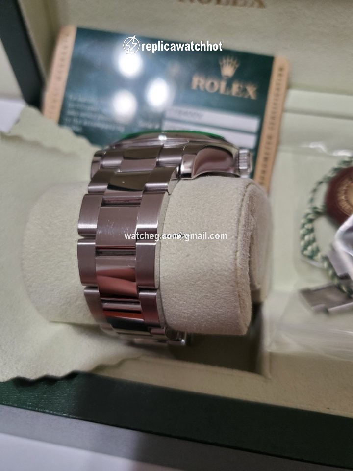 Rolex Milgauss 116400V 3