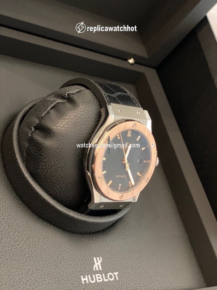 Hublot Classic Fusion 45, 42, 38, 33 mm Mens watch Unisex Automatic Titanium 542.NO.1181.LR 3