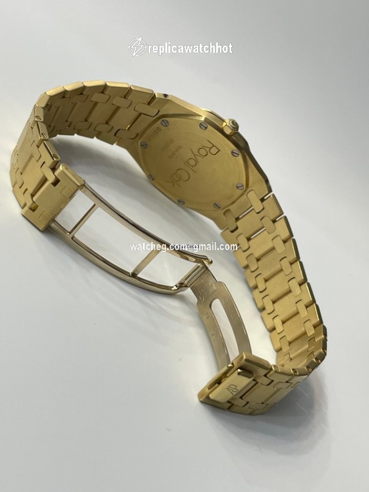 Audemars Piguet Royal Oak Mens watch Unisex Quartz Yellow gold 56175BA 3
