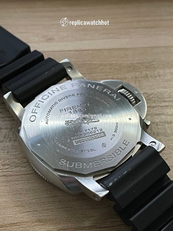 Panerai Luminor Submersible 1950 3 Days Automatic Mens watch Unisex Automatic Steel PAM 00682 3