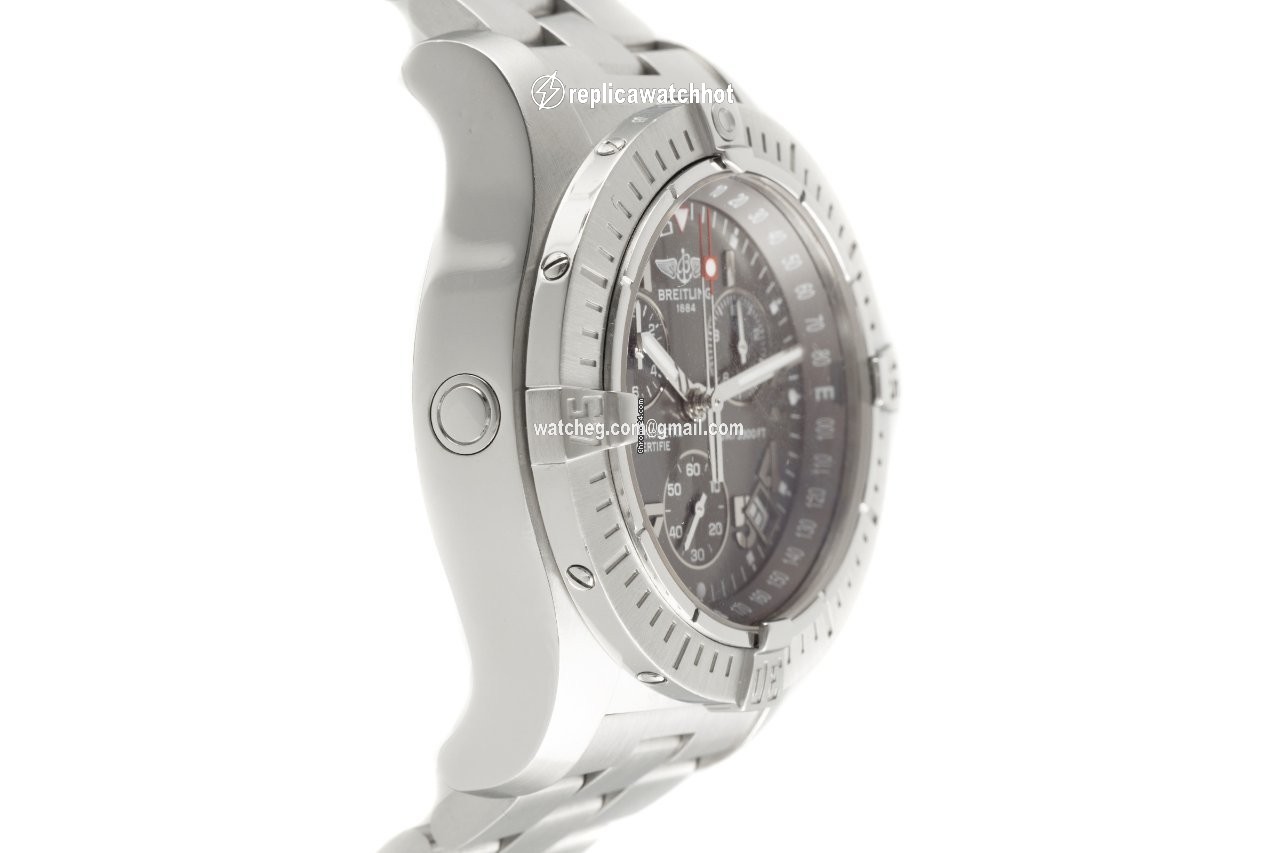 Breitling Avenger Seawolf Mens watch Unisex Quartz Steel A73390 3