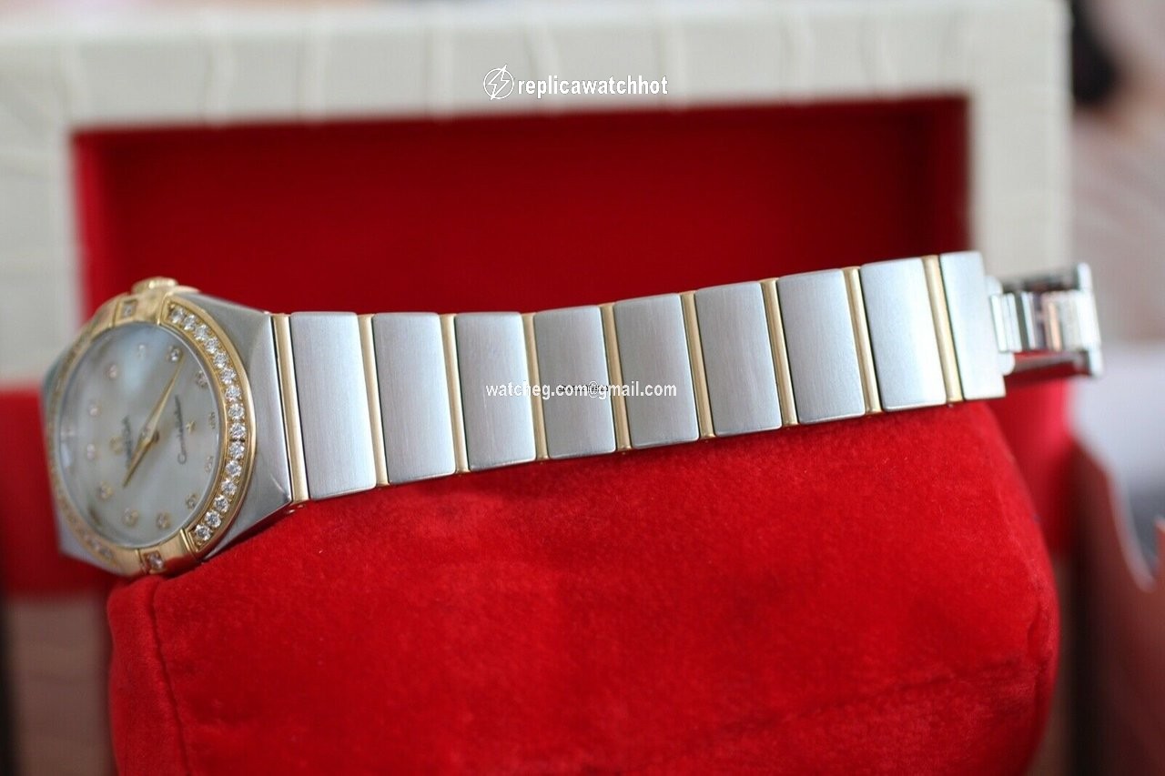Omega Constellation Quartz Womens watch Quartz Gold Steel 123.25.27.60.55.003 3