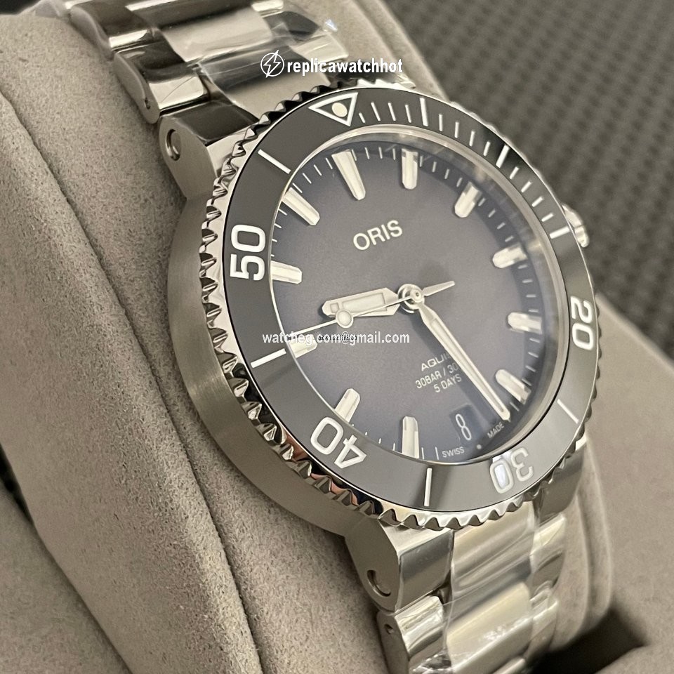 Oris Aquis Date Mens watch Unisex Automatic Steel 01 400 7769 4154 07 8 22 09PEB 3