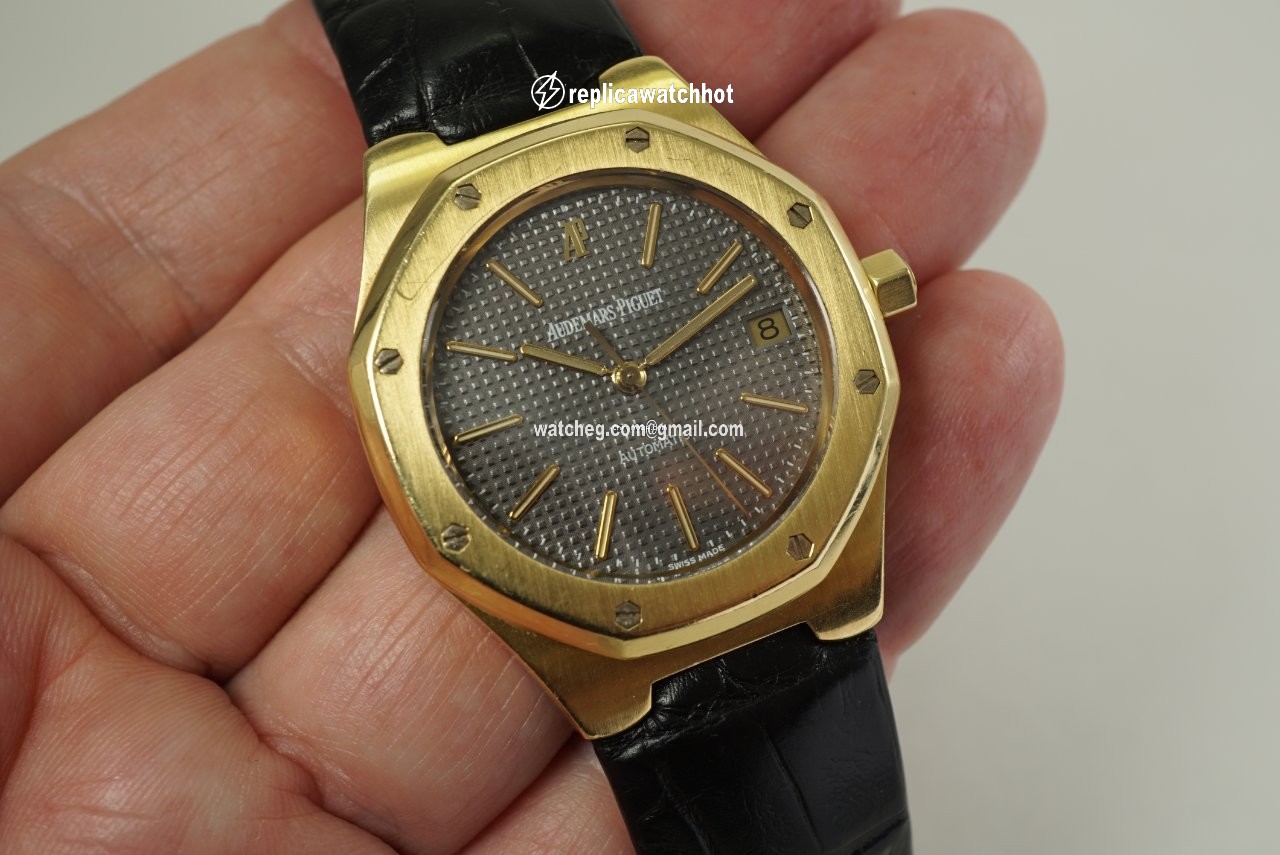 Audemars Piguet Royal Oak Mens watch Unisex Automatic Yellow gold 14800BA 3