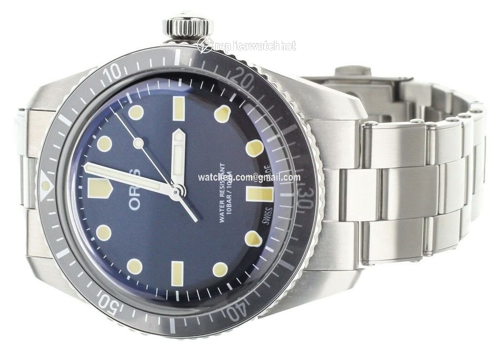 Oris Divers Sixty Five Mens watch Unisex Manual winding Steel 01 730 7757 4083 3