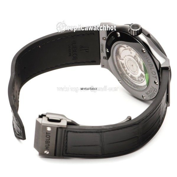 Hublot Classic Fusion 45, 42, 38, 33 mm Automatic Ceramic 511.CM.1771.LR 3