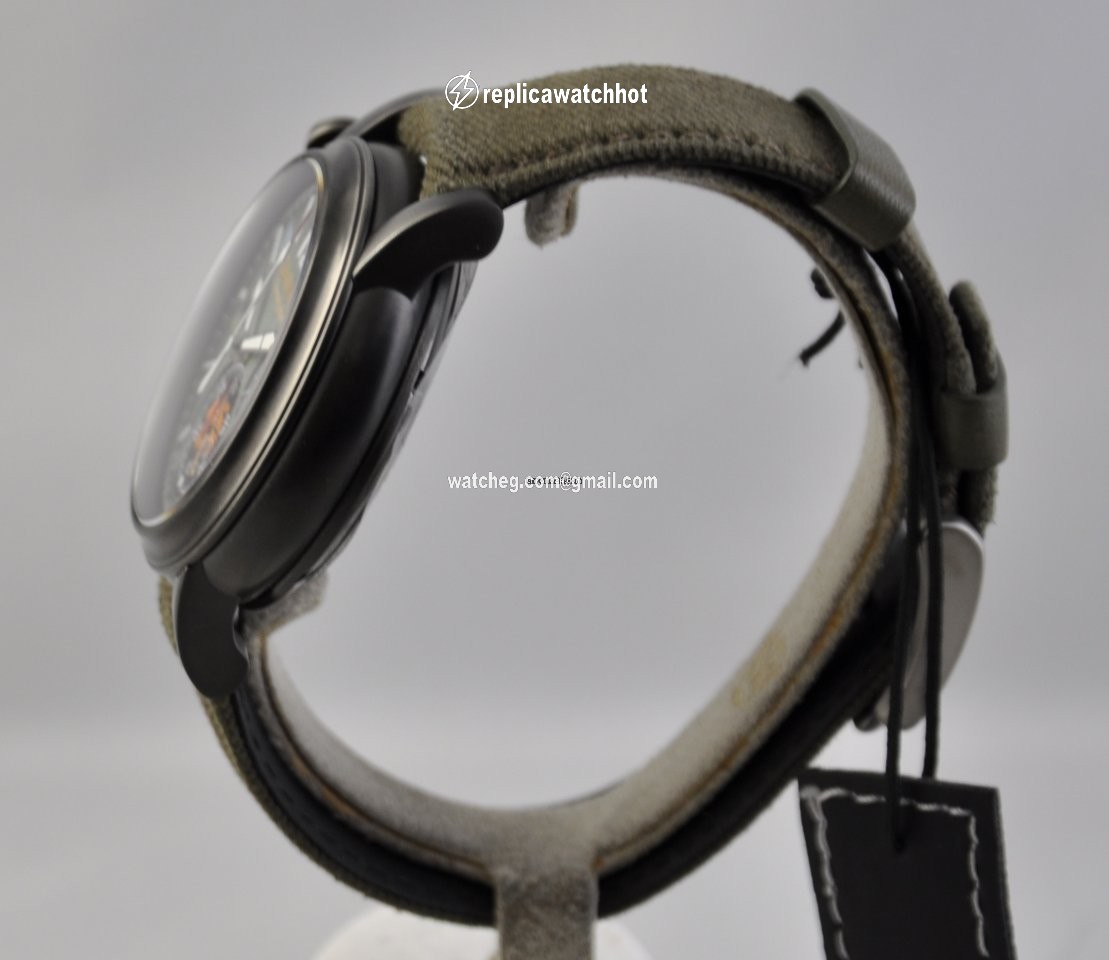 Graham Chronofighter Mens watch Unisex Automatic Steel 2CVAV.G03A 3