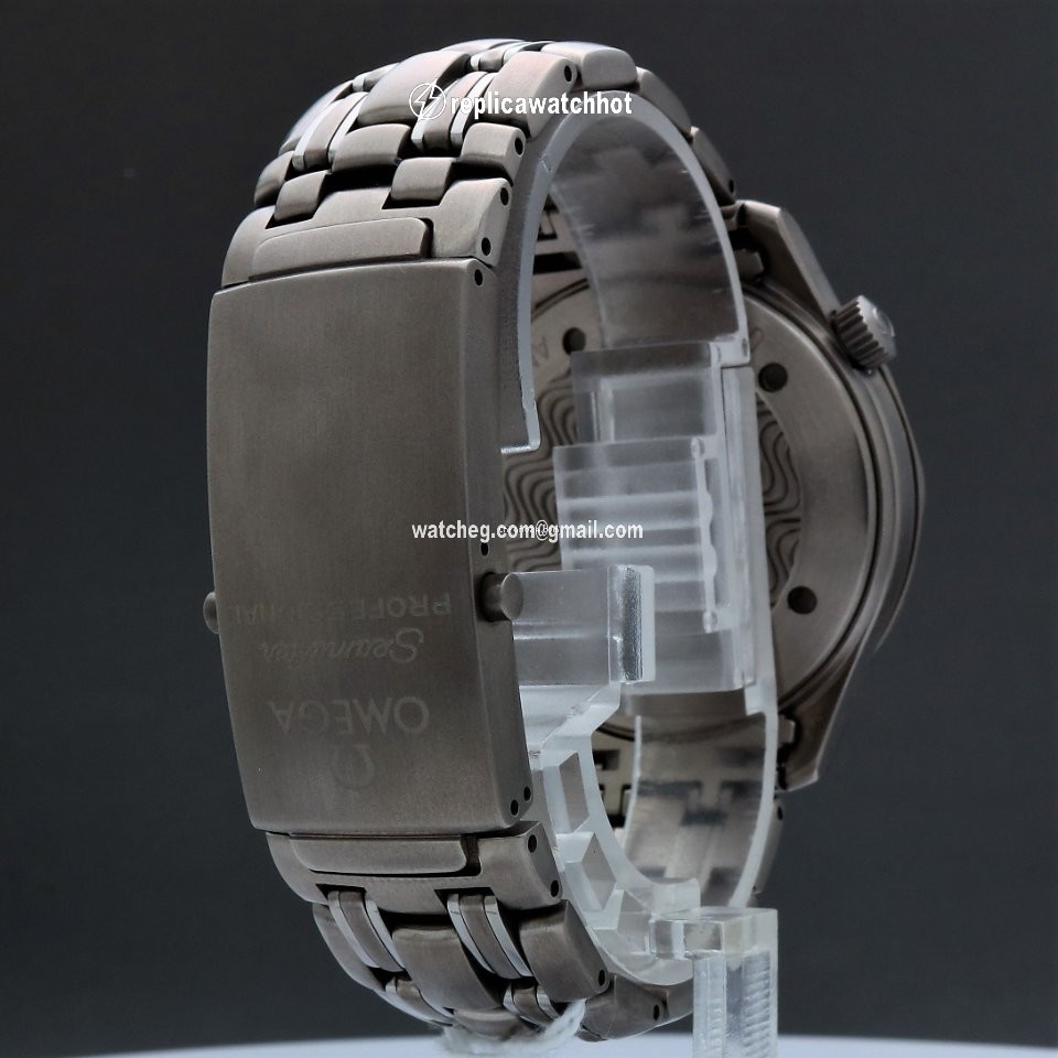 Omega Seamaster Mens watch Unisex Automatic Titanium 2232.30 3