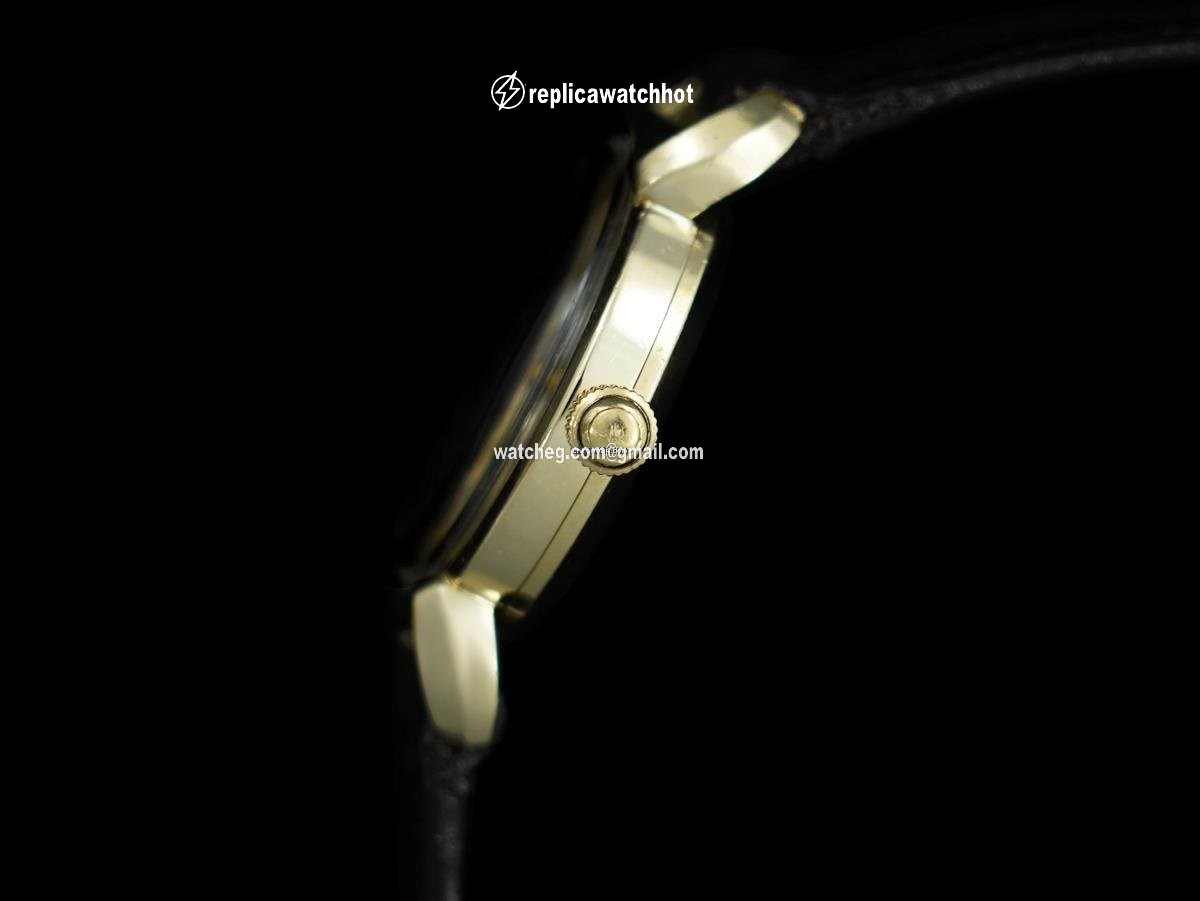 Jaeger-LeCoultre Mens watch Unisex Manual winding Yellow gold 8149 3