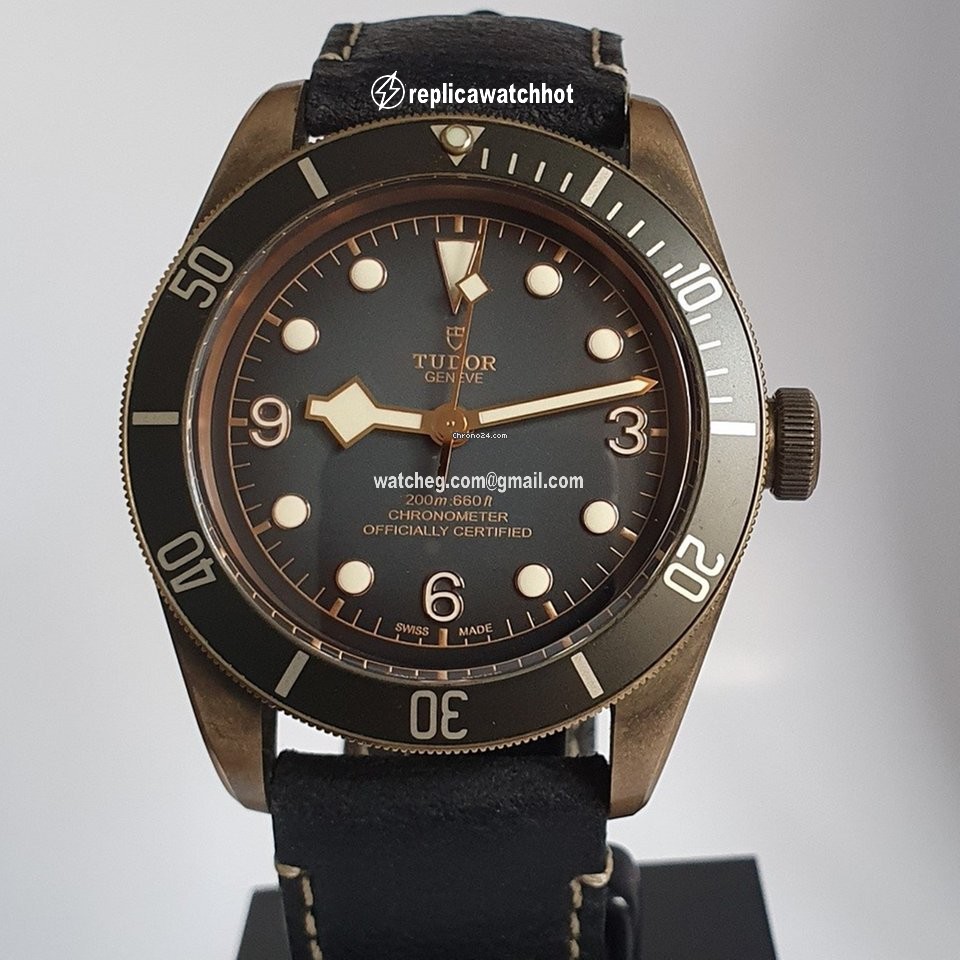 Tudor Black Bay Bronze Mens watch Unisex Automatic Bronze 79250BA 3
