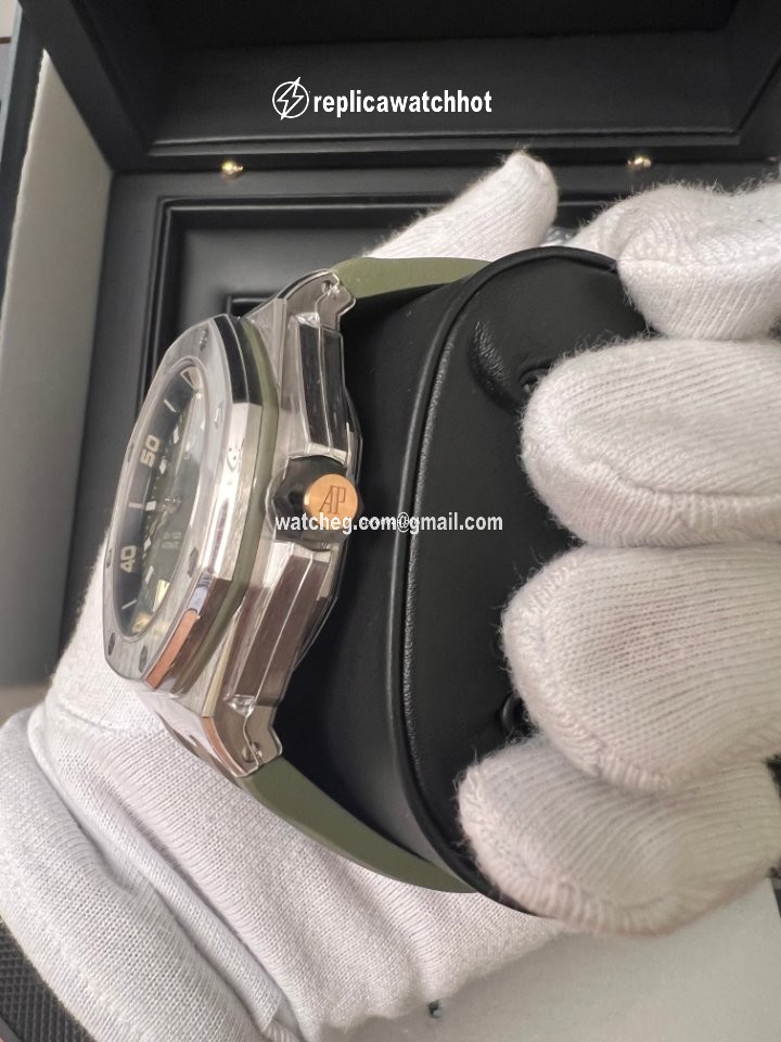 Audemars Piguet Royal Oak Offshore Diver Mens watch Unisex Automatic Steel 15720ST.OO.A052CA.01 3