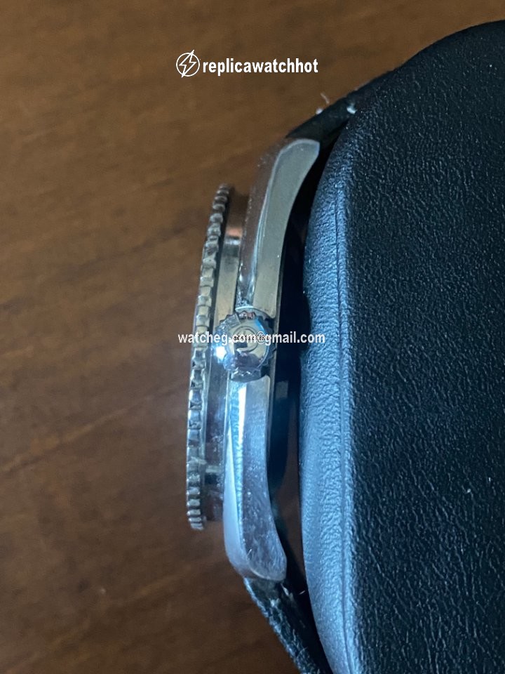 Omega Seamaster 300 Mens watch Unisex Automatic 166.0324 3