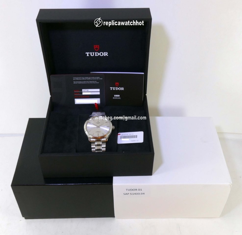 Tudor Style 12710 3