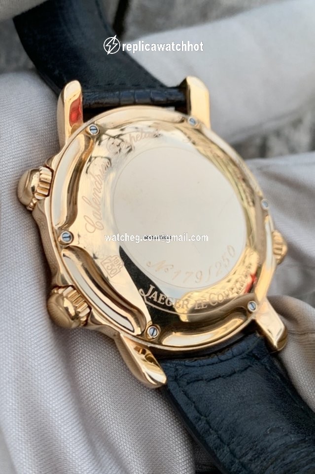 Jaeger-LeCoultre Mens watch Unisex Automatic Red gold 180.2.99 3