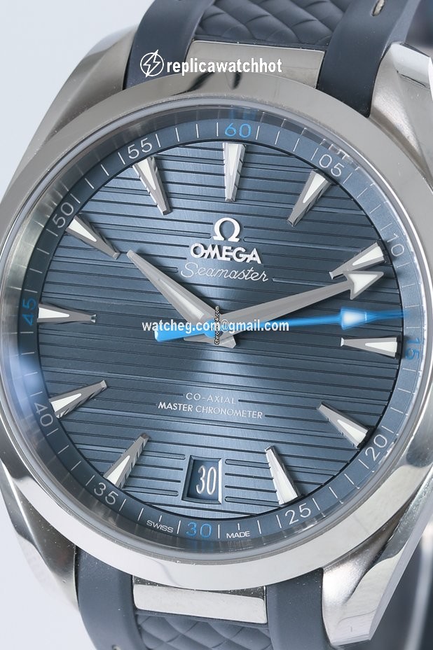 Omega Seamaster Aqua Terra Mens watch Unisex Automatic Steel 220.12.41.21.03.002 3