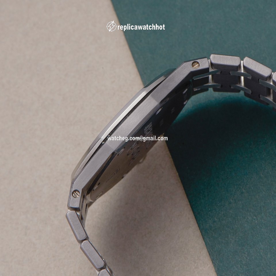 Audemars Piguet Royal Oak Mens watch Unisex Quartz Tantalum 56175TT 3