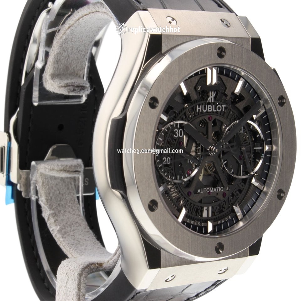 Hublot Classic Fusion Aerofusion Mens watch Unisex Automatic Titanium 525NX0170LR 3