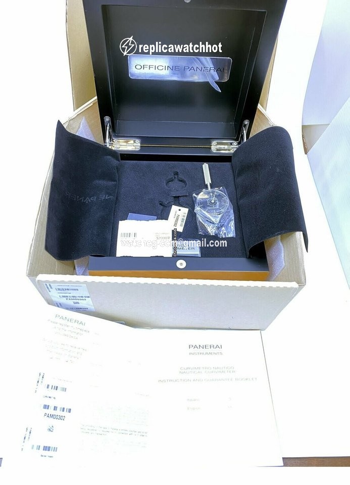 Panerai Mens watch Unisex Steel PAM00302 3