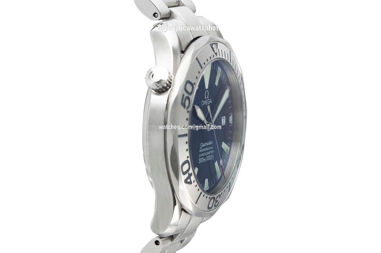 Omega Seamaster Diver 300 M Mens watch Unisex Automatic Steel 168.1640 3