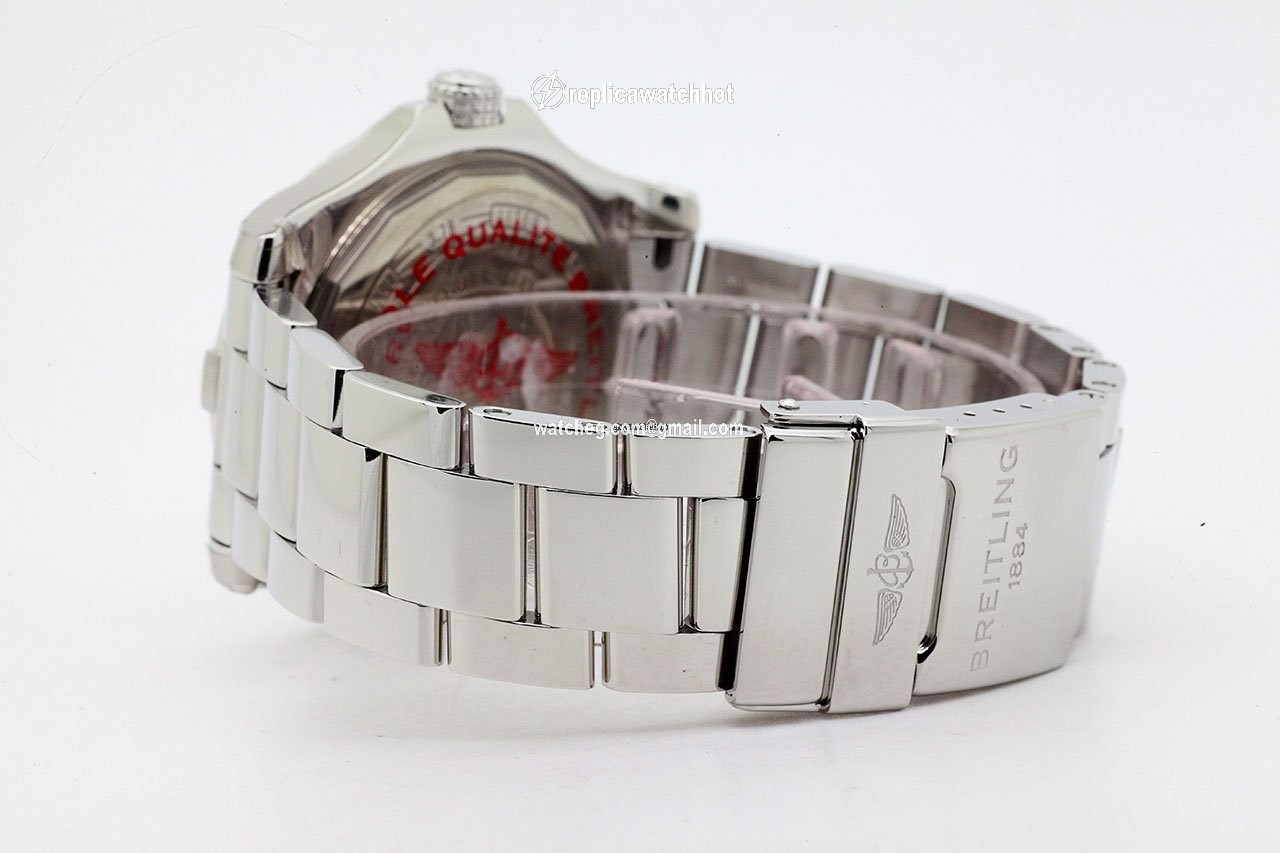 Breitling Avenger II GMT Automatic Steel A3239011 BC34 3
