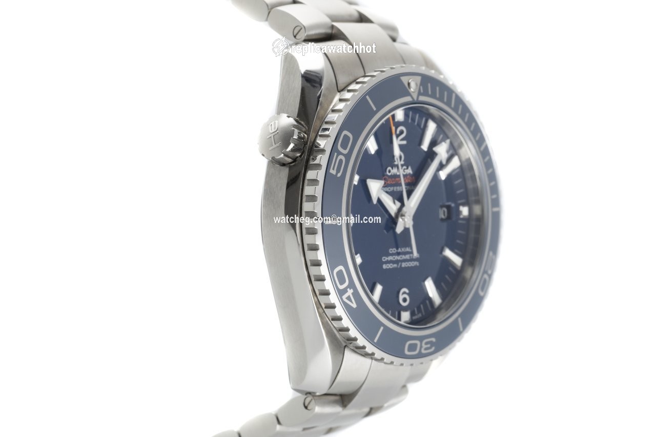 Omega Seamaster Planet Ocean Mens watch Unisex Automatic Titanium 232.90.46.21.03.001 3