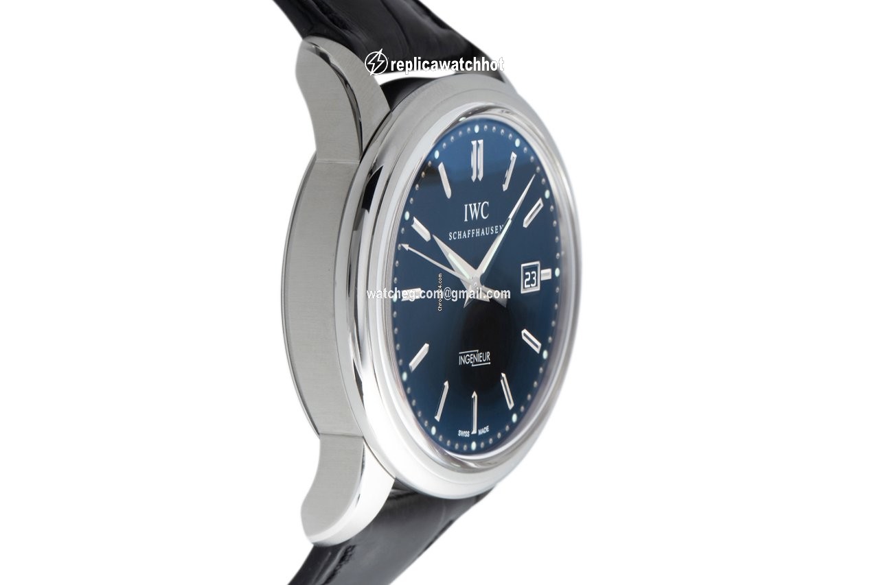 IWC Ingenieur Automatic Mens watch Unisex Automatic Steel IW323301 3