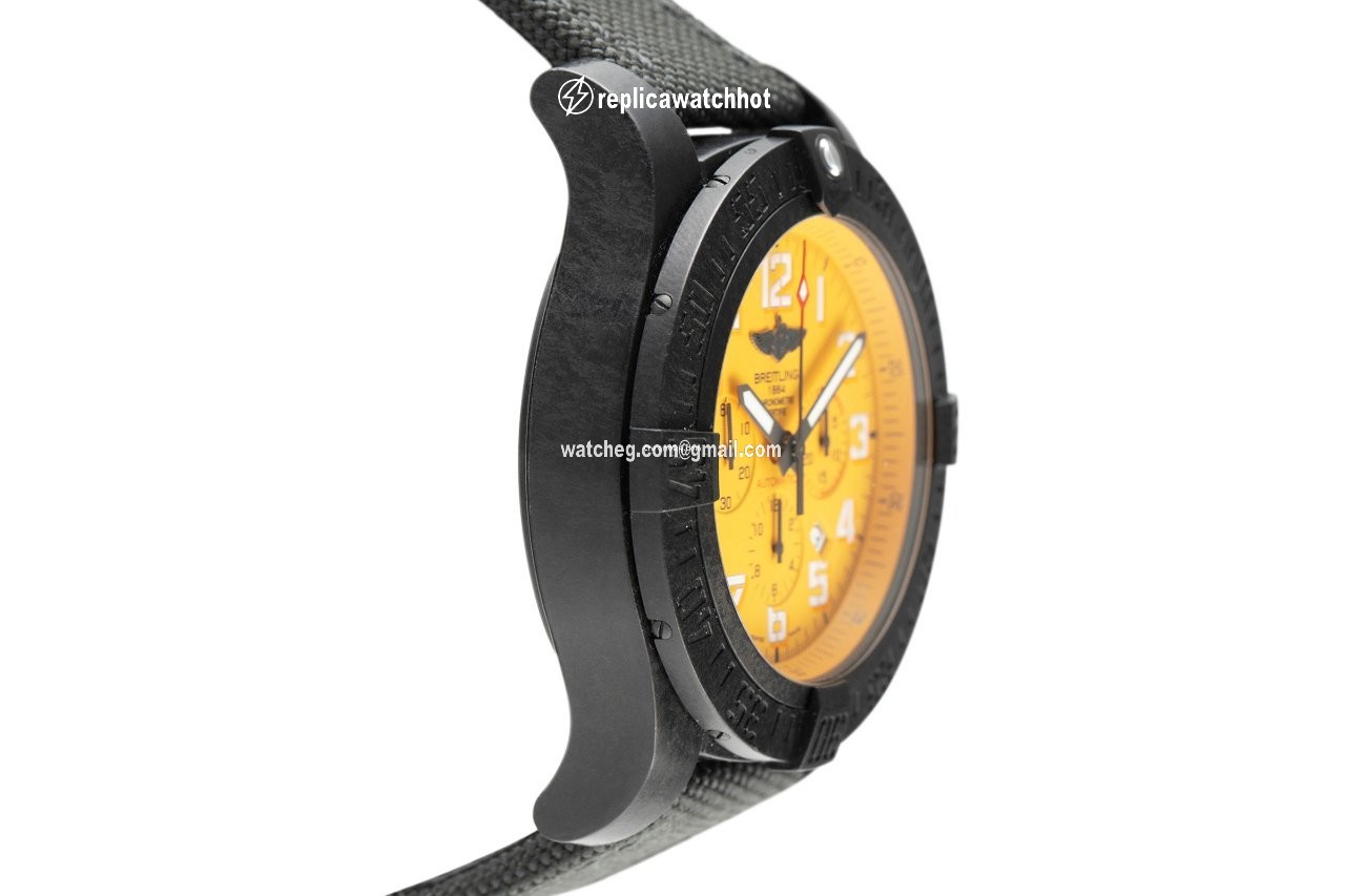Breitling Avenger Hurricane Mens watch Unisex Automatic XB0170 3