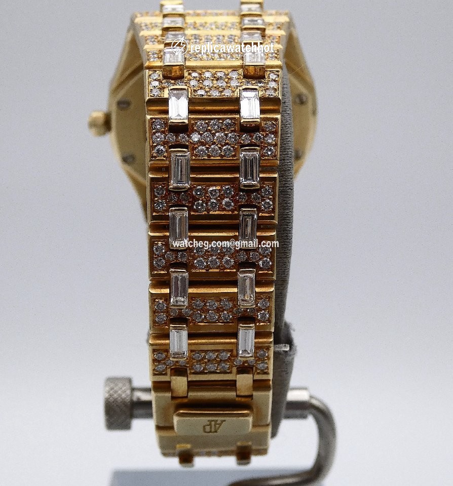 Audemars Piguet Royal Oak Mens watch Unisex Quartz Yellow gold BA56343 699 3