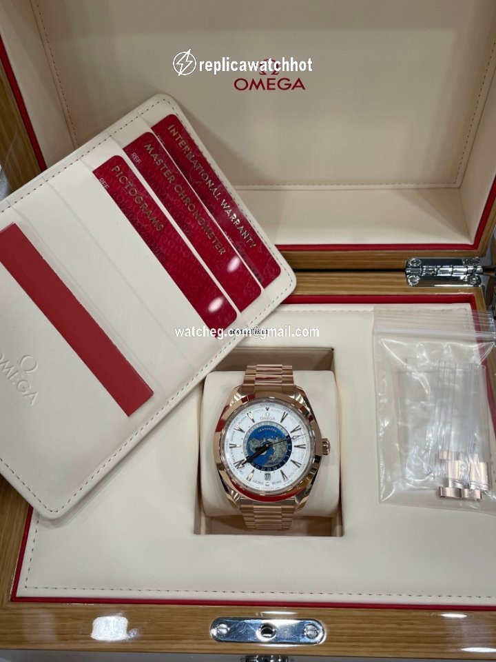Omega Seamaster Aqua Terra Mens watch Unisex Automatic Rose gold 220.50.43.22.02.001 3