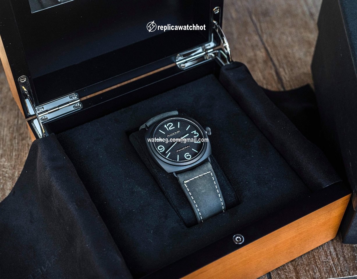 Panerai Radiomir Mens watch Unisex Manual winding Ceramic PAM 00643 3