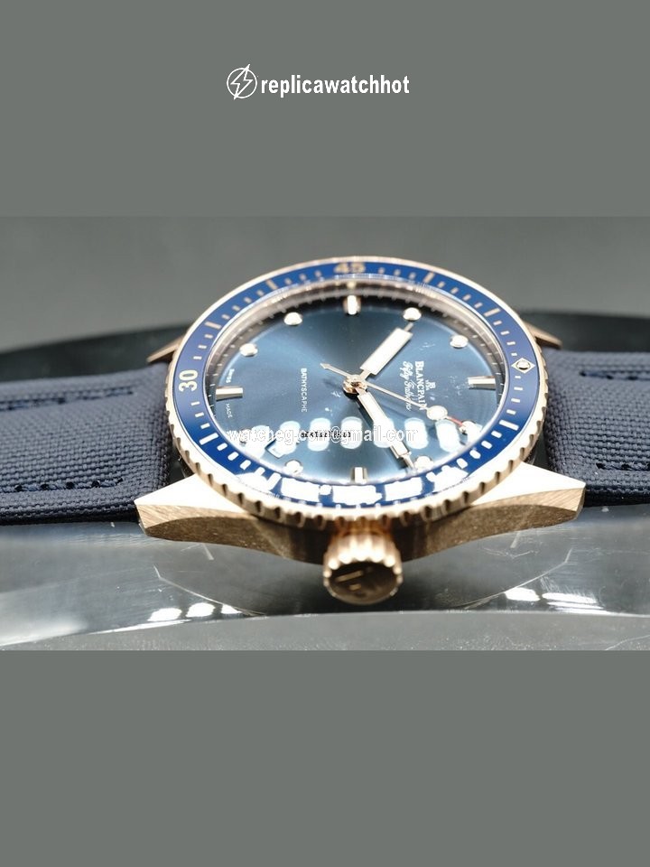 Blancpain Fifty Fathoms Bathyscaphe Mens watch Unisex Automatic Rose gold 5000 36S40 O52A 3