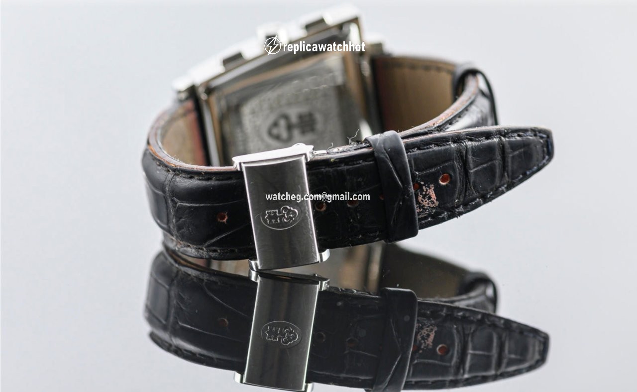 Corum Trapeze Mens watch Unisex Quartz Steel 196.404.20 3