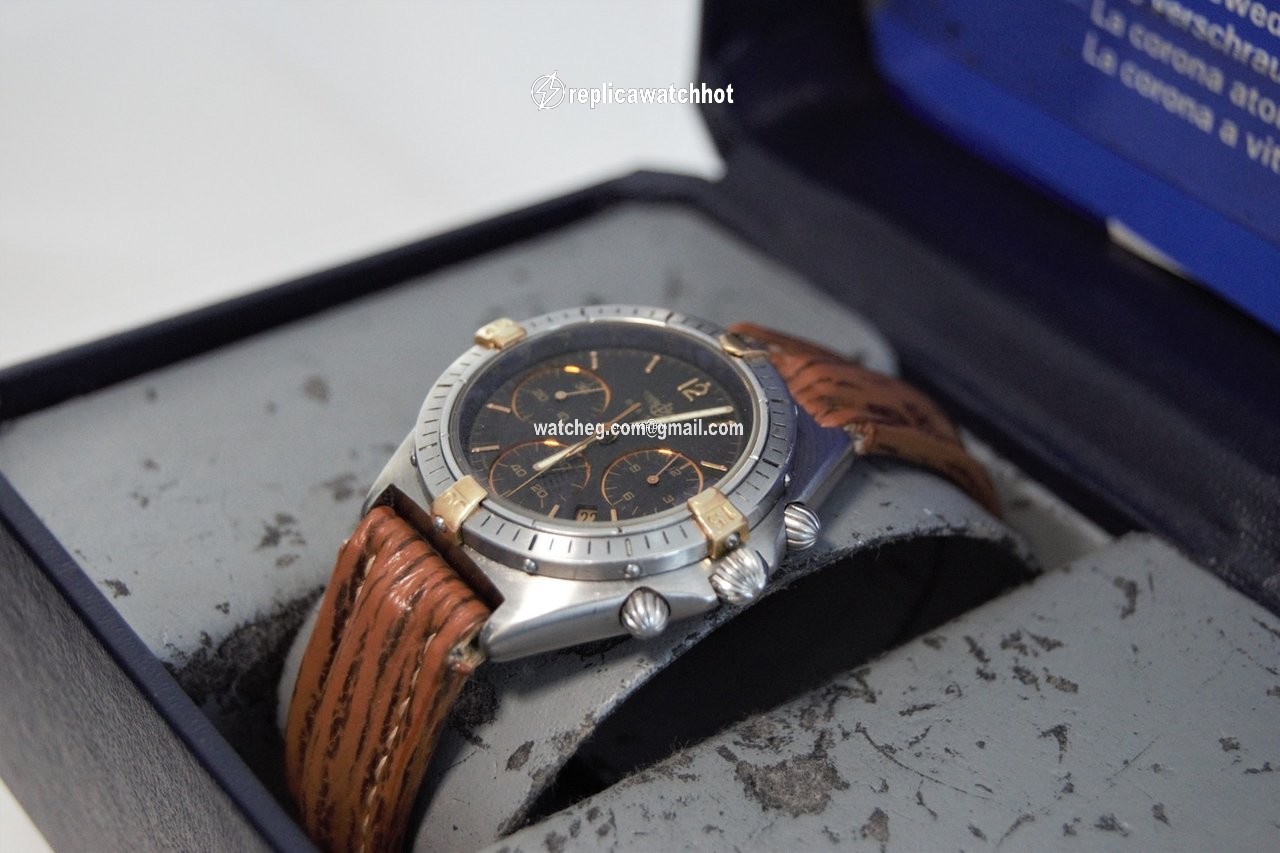 Breitling Chronomat Mens watch Unisex Quartz Gold Steel 80350 3