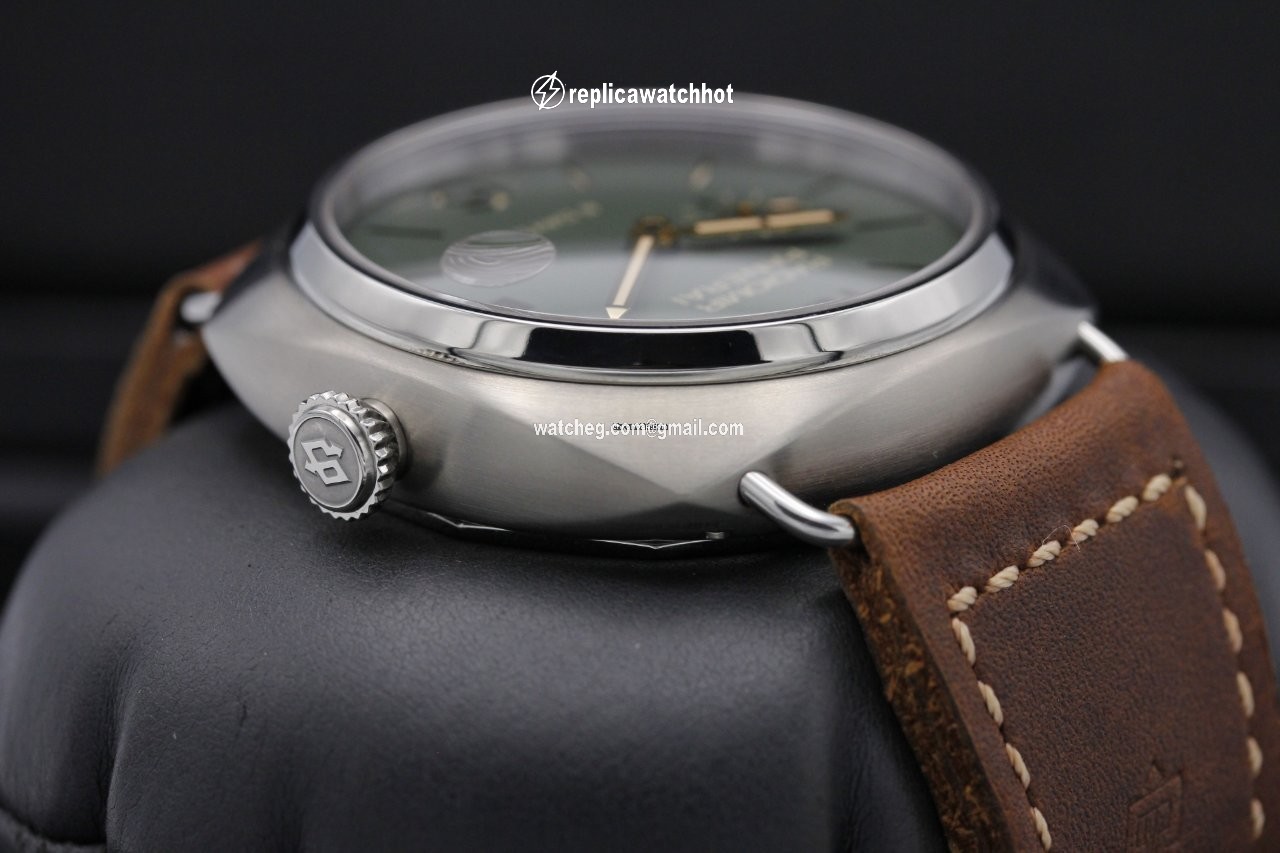Panerai Radiomir 8 Days Titanium PAM 735 3