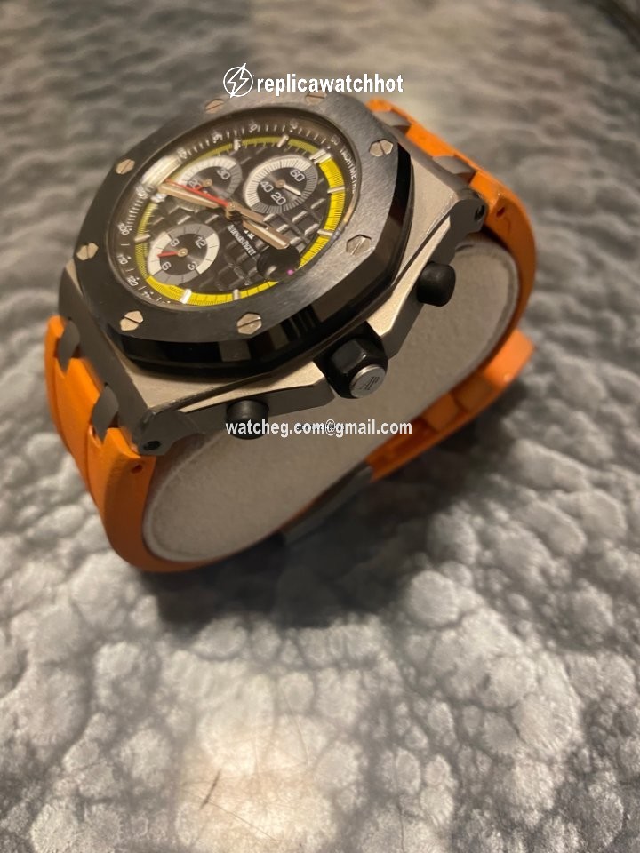 Audemars Piguet Royal Oak Offshore Chronograph Mens watch Unisex Automatic Titanium 26207IO.OO.A002CA.01 3