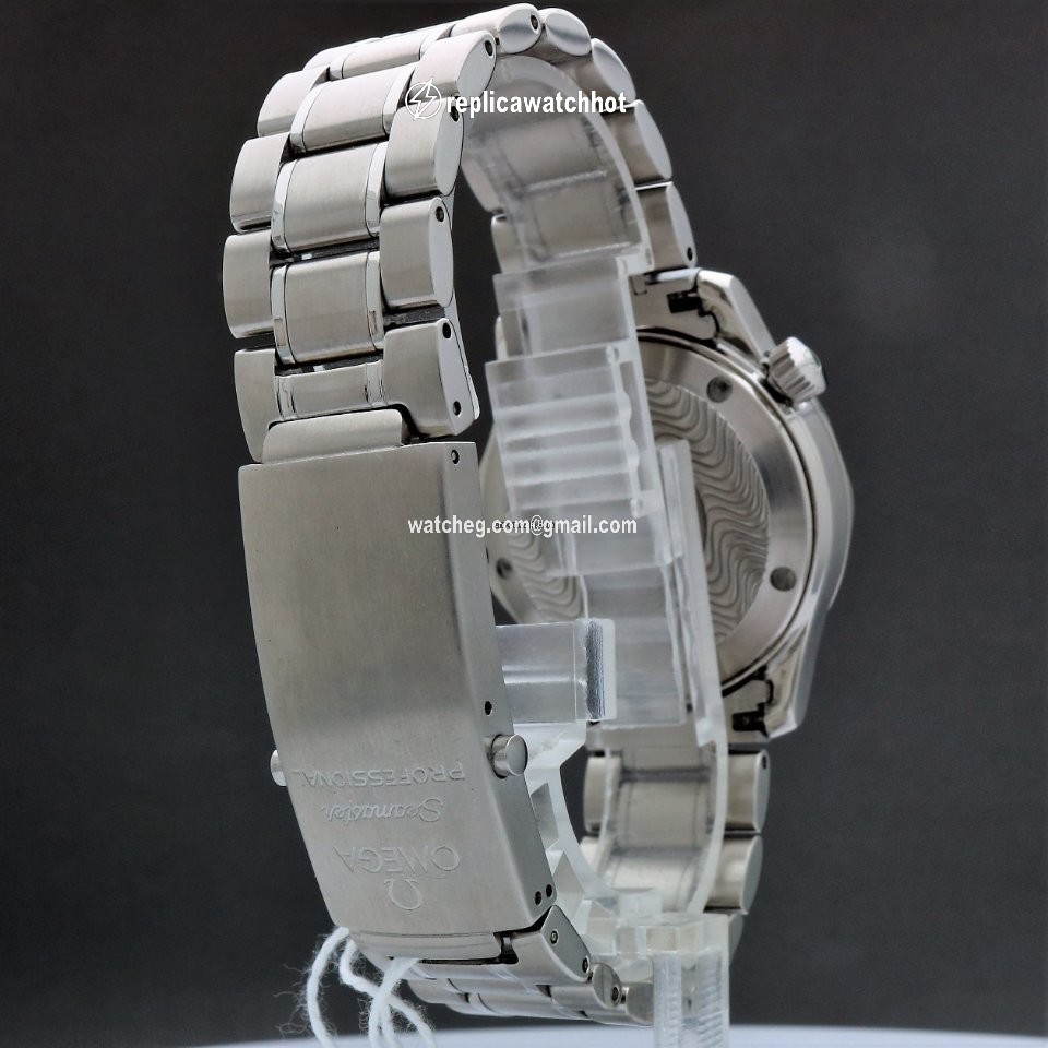 Omega Seamaster Diver 300 M Mens watch Unisex Automatic Steel 2252.50 3