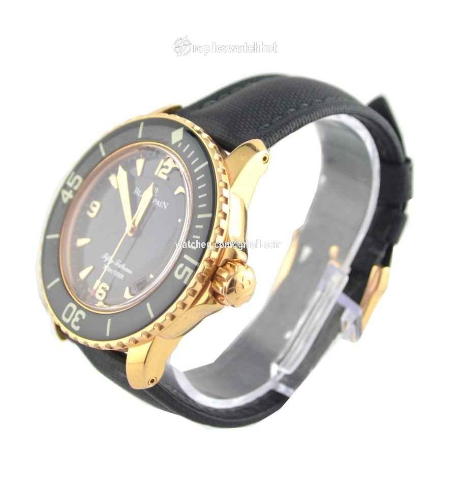 Blancpain Fifty Fathoms Mens watch Unisex Automatic Rose gold 5015-3630-52 3