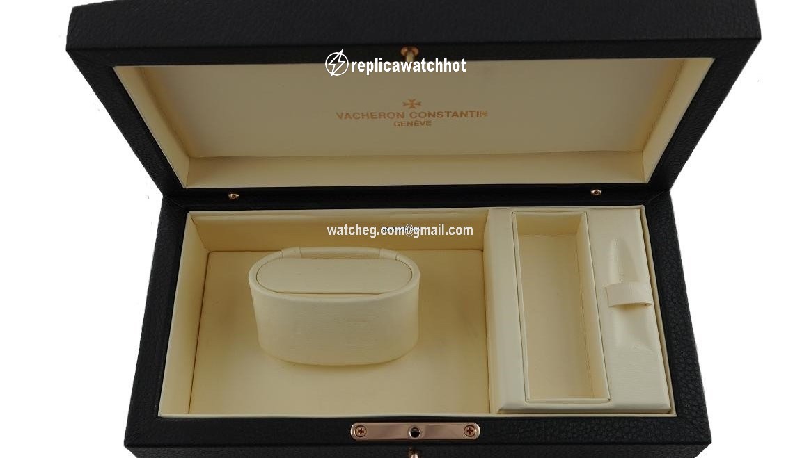 Vacheron Constantin Overseas Mens watch Unisex Automatic Yellow gold 42042 000J 3