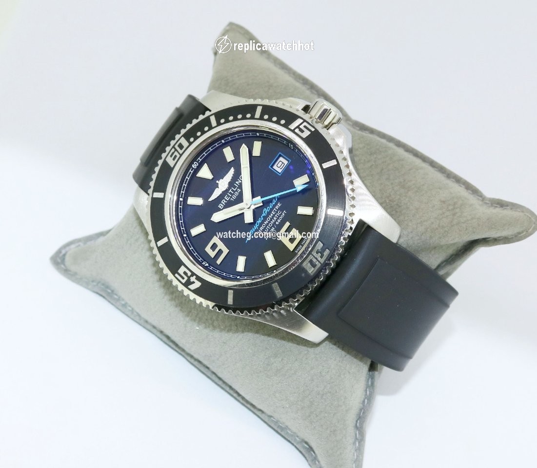 Breitling Superocean 44 Mens watch Unisex Automatic Steel A17391 3
