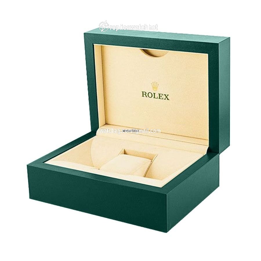 Rolex Submariner Date Mens watch Unisex Steel Automatic 16613LB 3